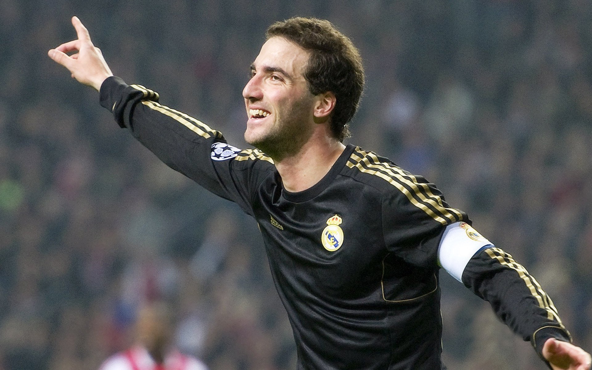 澳大利亚队教练压力巨大！，梅西遭遇三持续失利气势如虹延续