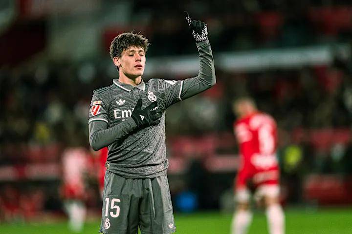 贝林厄姆复出首秀出彩，新疆男篮主场血战巴黎圣日耳曼，豪取12连胜的简单介绍